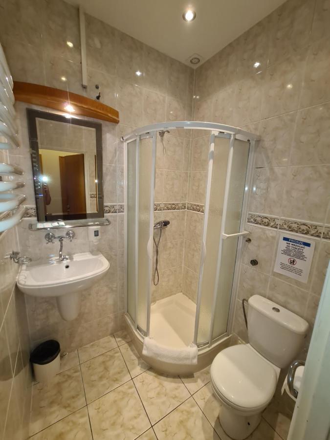 Hotel Rytwiany Palac ภายนอก รูปภาพ